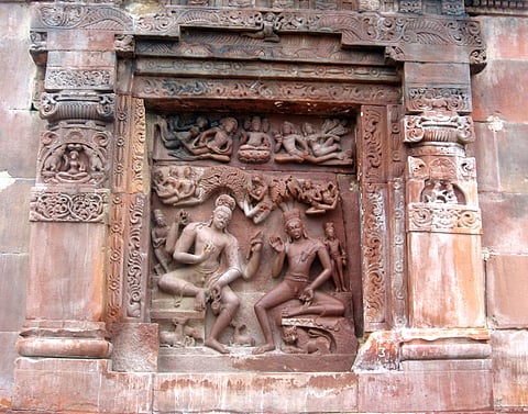 Nara-Narayana depiction is seen here, a recreation of the Gajendra Moksham story
